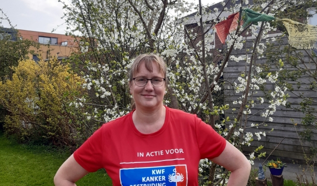 Petra Meijer met actie shirt.