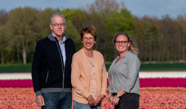 <p>Jack Dekker, Coby Dekker-van den Berg en Sara den Hertog.</p>