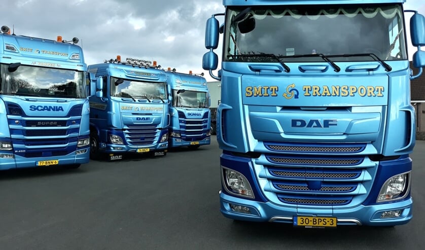 Een deel van het wagenpark van Smit Transport
