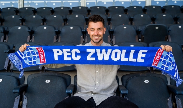 Doelman Jasper Schendelaar is overgekomen van AZ.