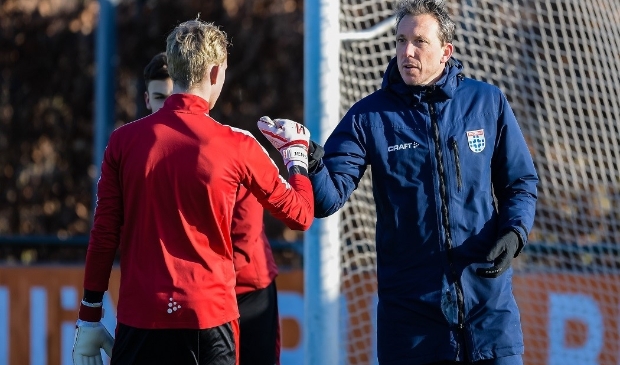 <p>Diederik Boer, als doelman gestopt in 2019, is de nieuwe keeperstrainer van PEC Zwolle.</p>