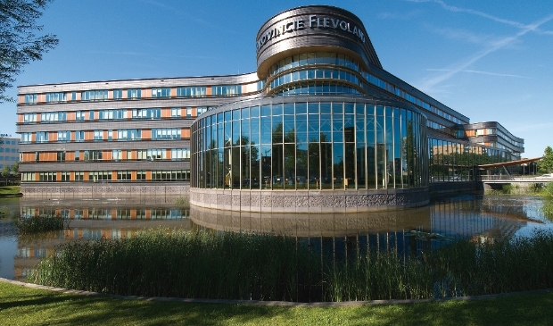 Het provinciehuis in Lelystad.