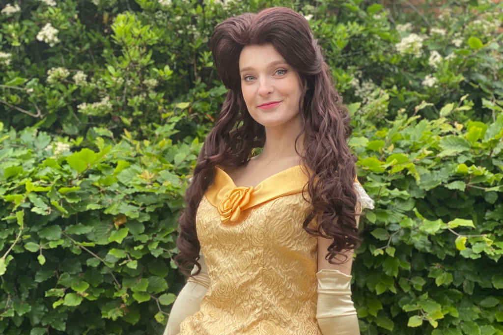<p>Prinses in de bibliotheek.</p>