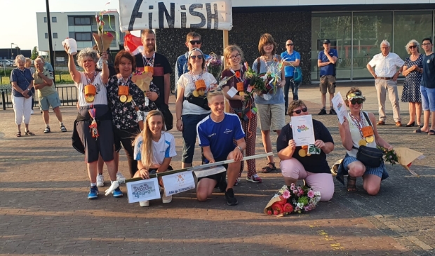 De wandelaars van Super Cool Dronten.