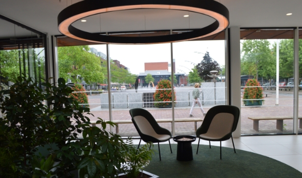 Ruimte voor persoonlijk contact in het nieuwe gemeentehuis.