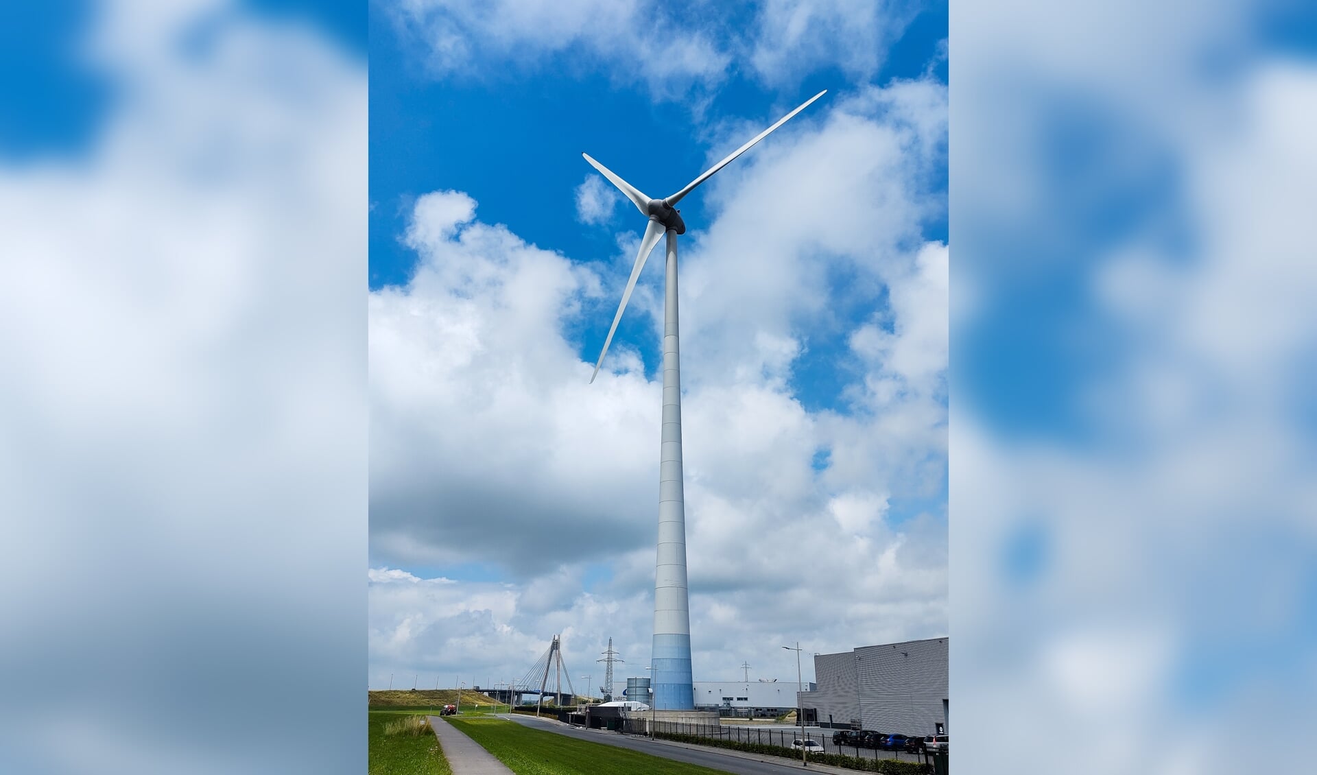 Windmolen op industrieterrein Kampen