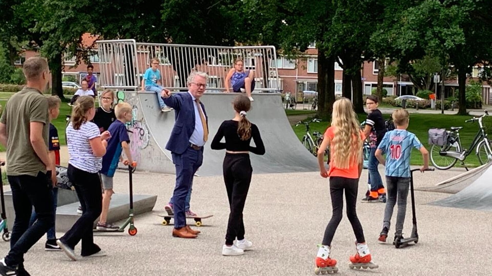 Jongeren vroegen al eerder de aandacht van burgemeester Gebben voor de skatebaan in Swifterbant.