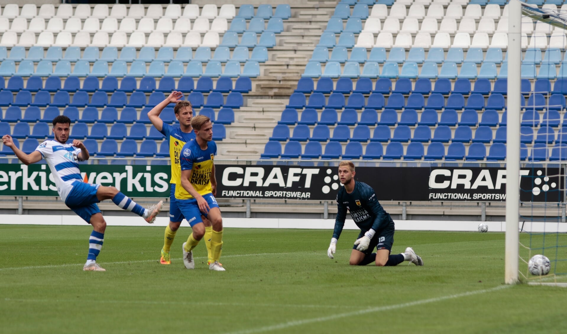 Mustafa Saymak scoorde kort voor rust de 1-0 tegen Cambuur.