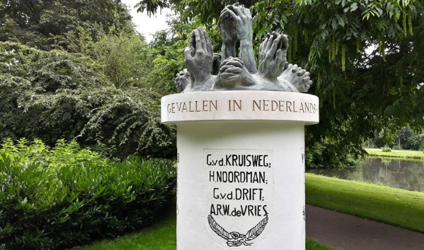 <p>In klad is de naam al toegevoegd op het Indiëmonument in het Kamper Stadspark</p>