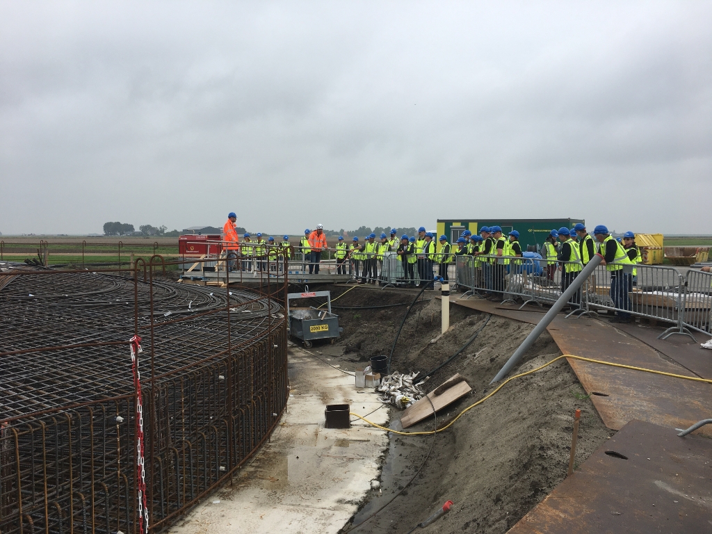 De fundering van een windmolen bij de Dronterringweg.