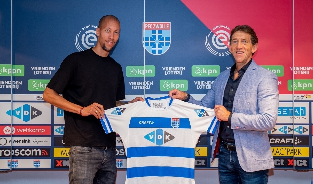 Ryan Koolwijk met technisch manager Mike Willems.