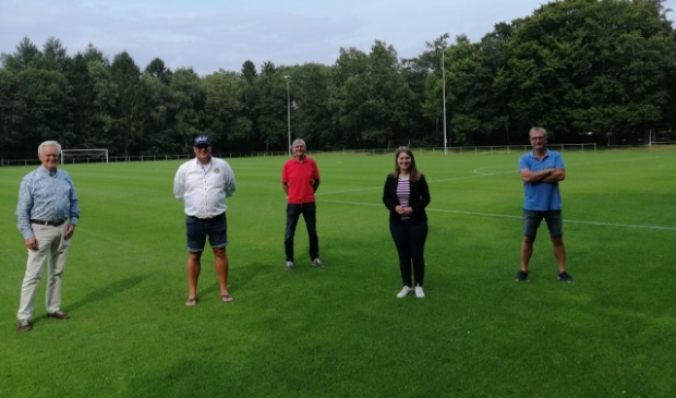 V.l.n.r. Harry Kremer, Wilco Liefers, Wim Hoogers, Judith van Duinen en Tonny Harmsen.