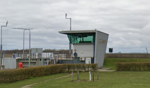 <p>Het bedienhuisje bij de Ketelsluis.</p>