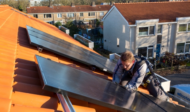 Zonnepanelen aan De Boeg in Dronten.