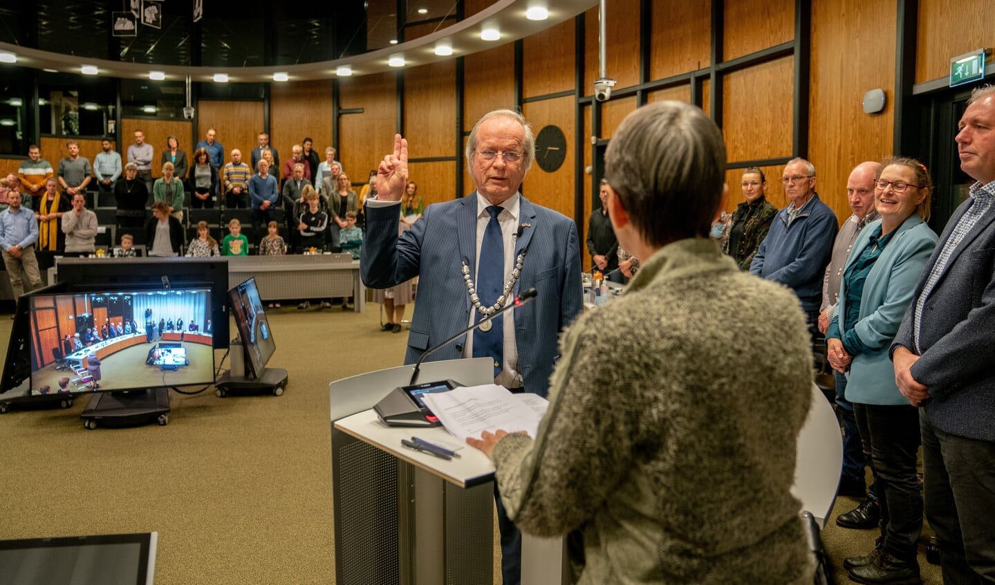 Rikus Jager wordt voor de derde keer beëdigd als burgemeester van de gemeente Westerveld.