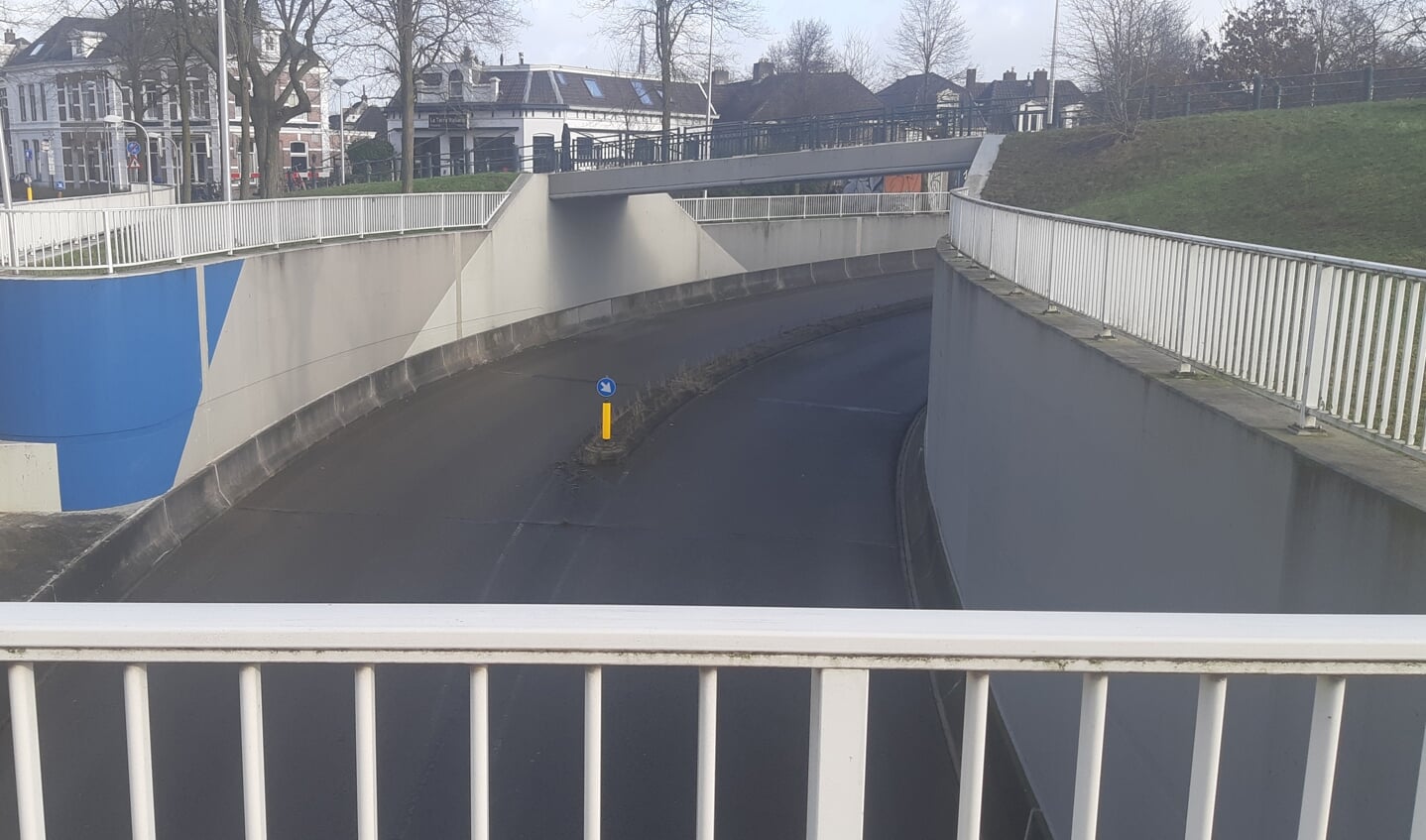 De Van Karnebeektunnel aan de Assendorp-kant.