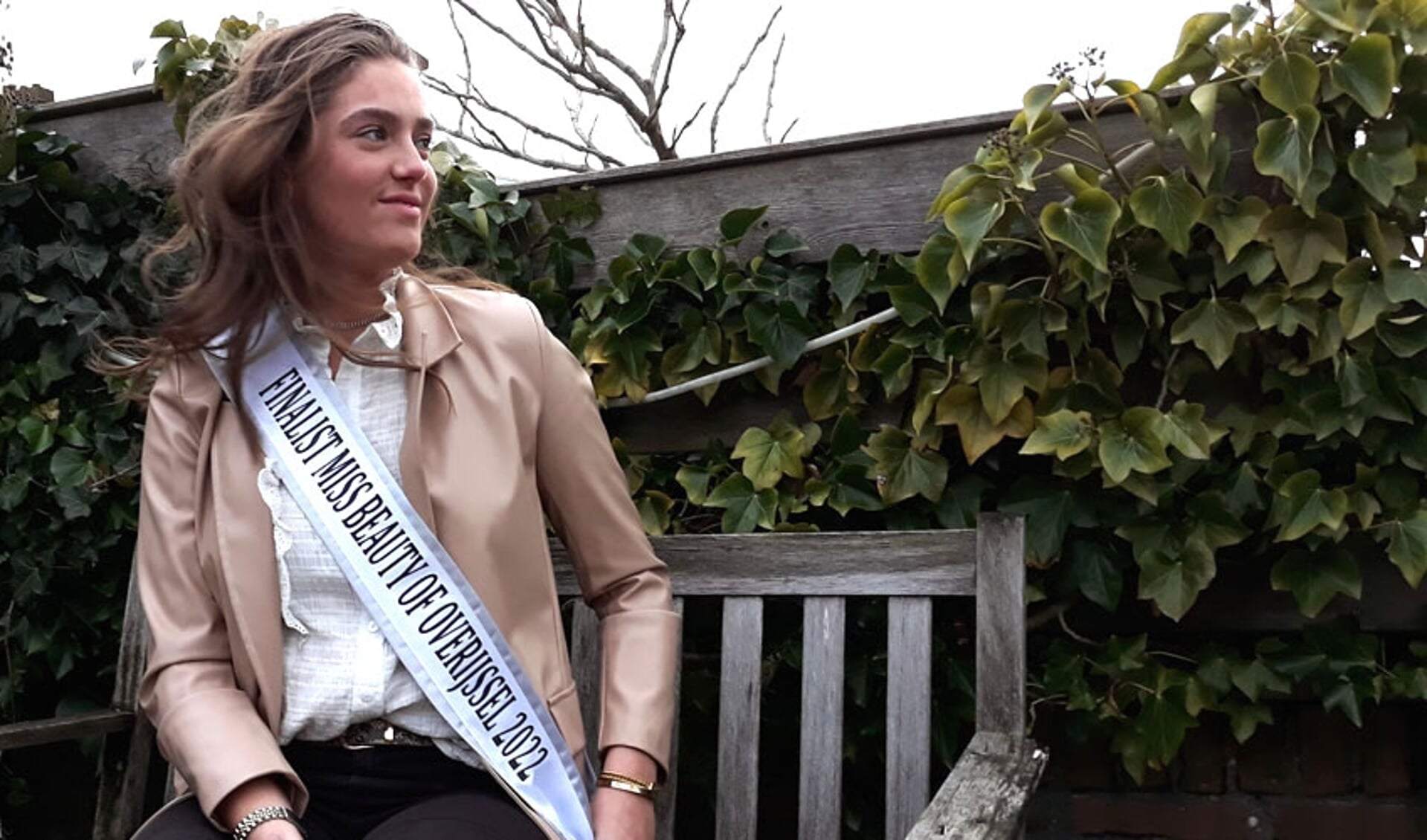 Annelies Visscher kandideert voor Miss Beauty of Overijssel 2022