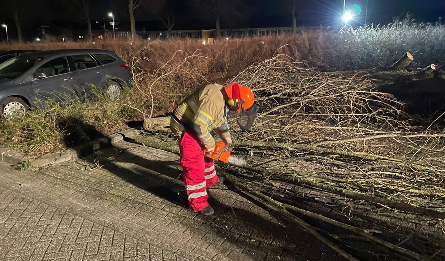 Het brandweerkorps uit Swifterbant was de hele avond en deel van de nacht actief in Dronten, Almere en in het eigen dorp.