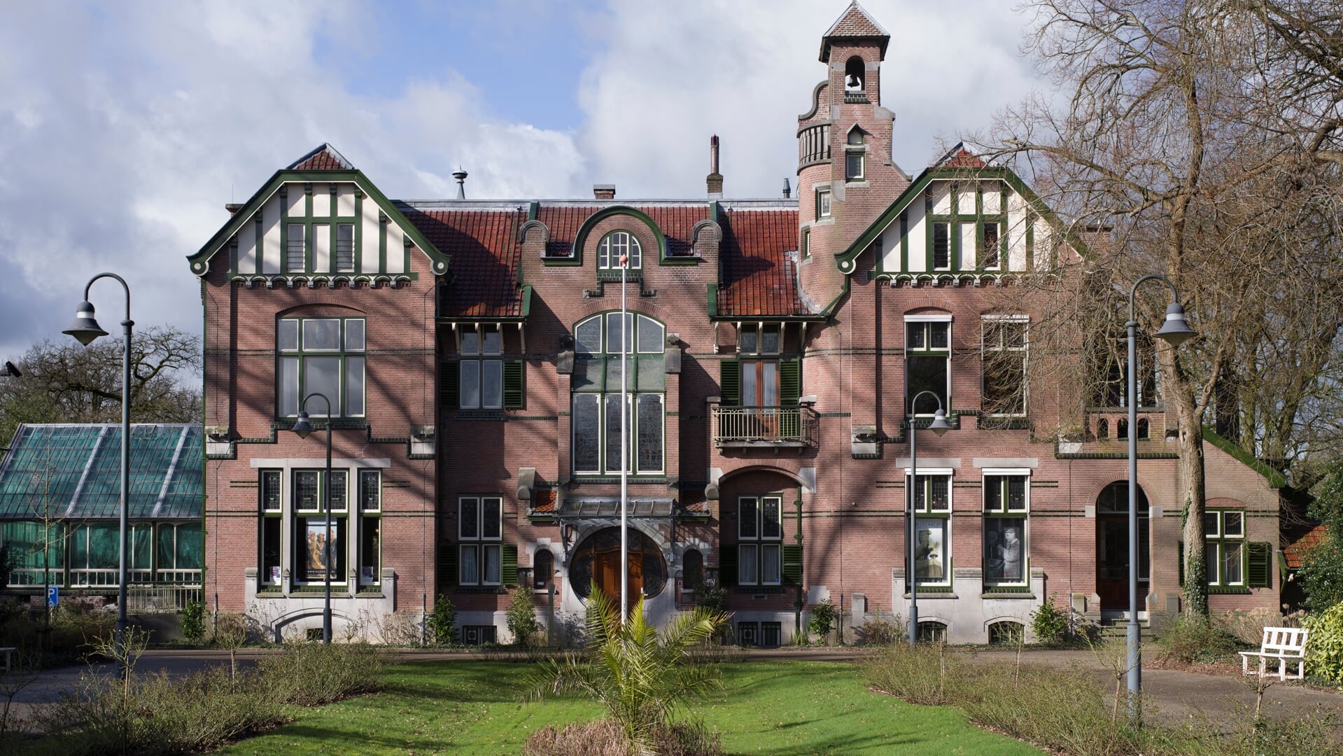 In Villa Rams Woerthe is het Hildo Krop Museum gevestigd