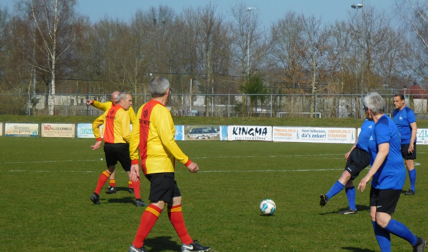 Wedstrijdmoment Vitesse tegen Steenwijk