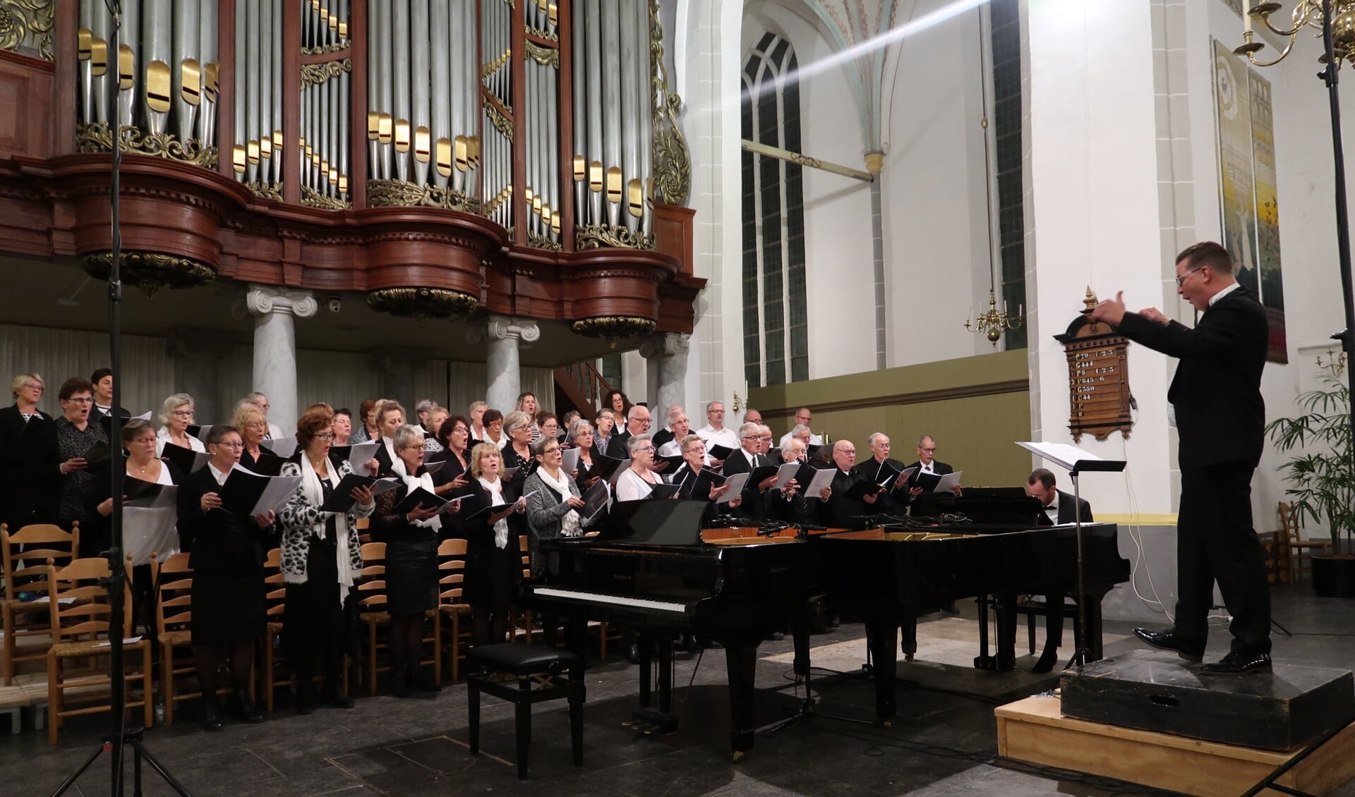 Het NNGK-projectkoor onder leiding van Harold Kooij geeft komende tijd concerten in Steenwijk en Hoogeveen