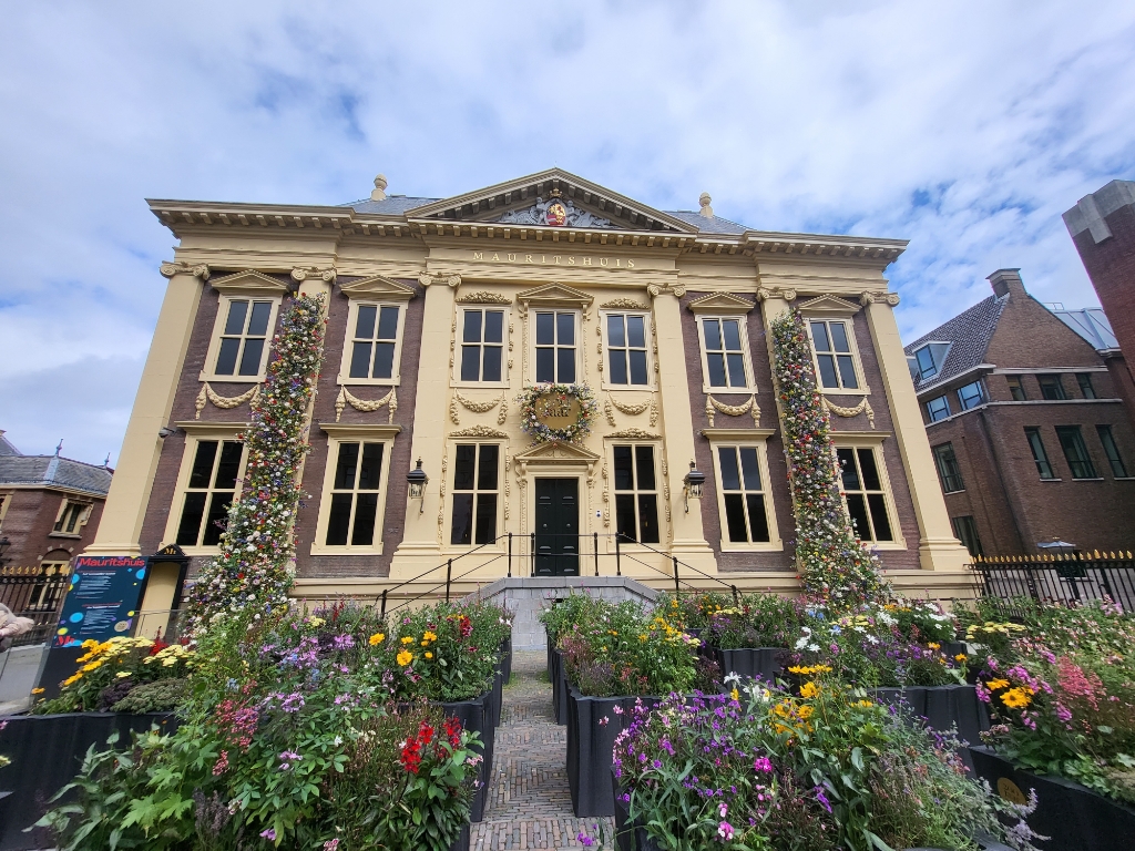 Op vakantie in eigen land:
Mauritshuis in Den Haag