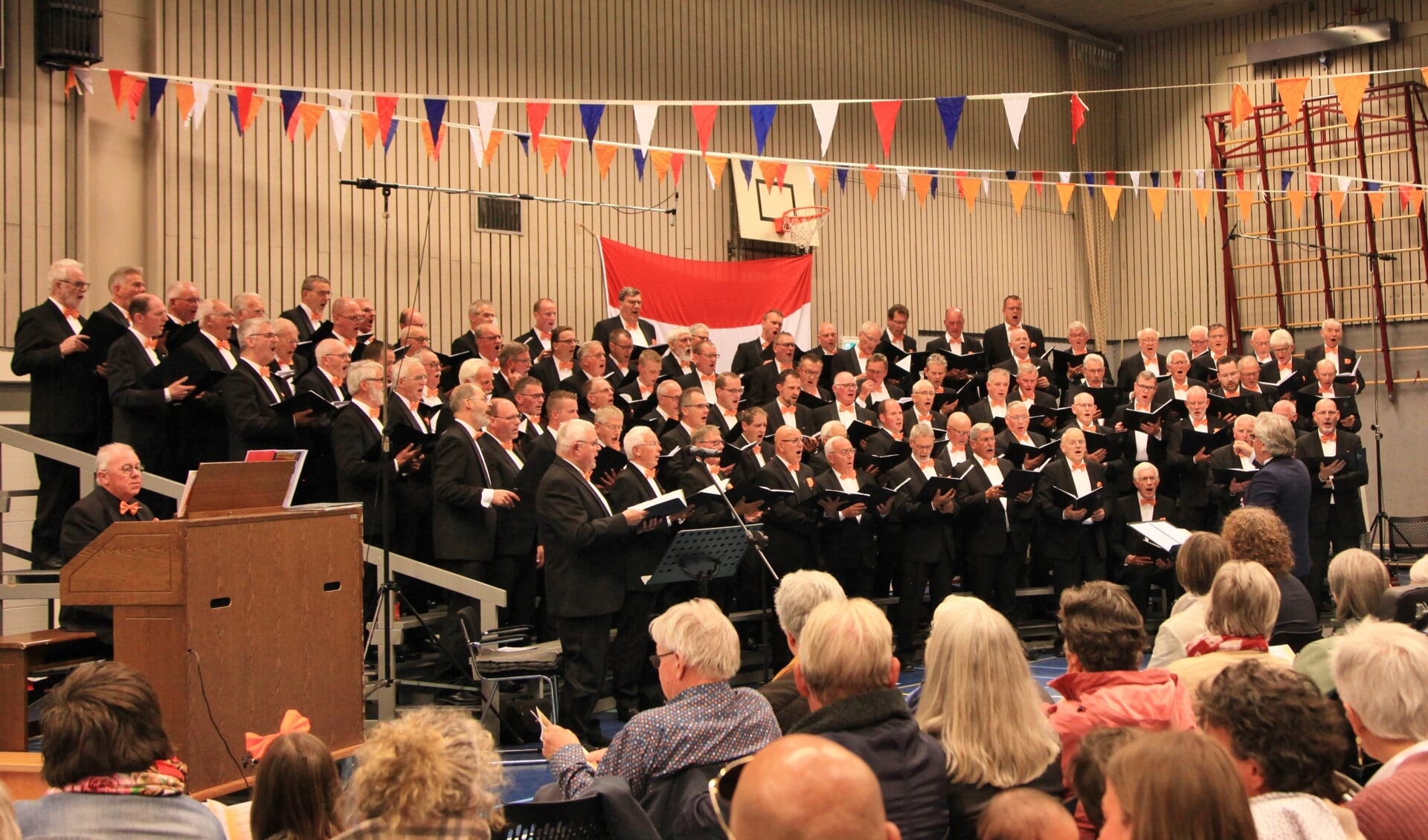 Het Oranjeconcert van Hervormd Mannenkoor IJsselmuiden-Grafhorst.