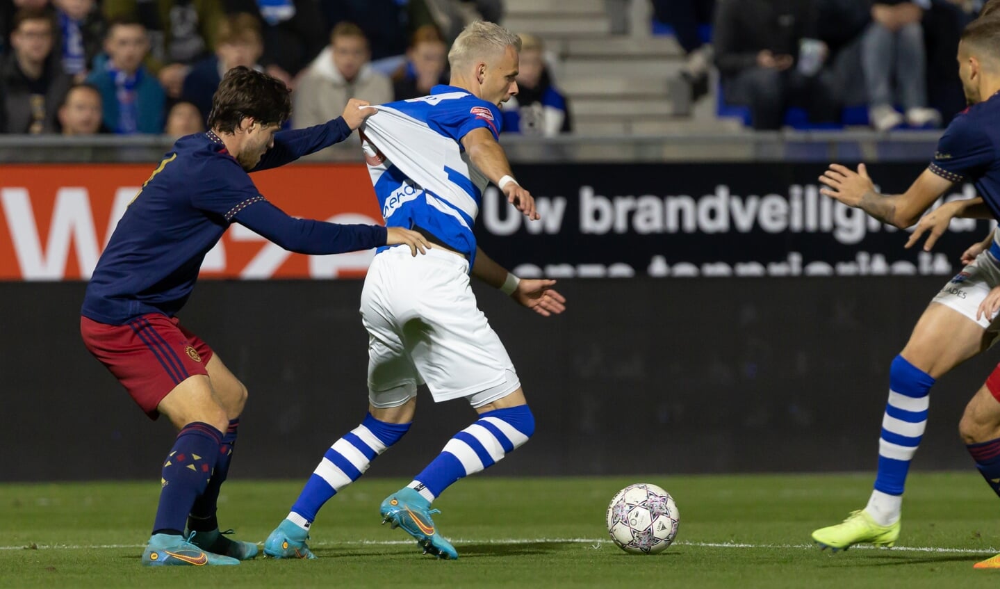 PEC Zwolle - Jong Ajax.



© Pedro Sluiter Foto