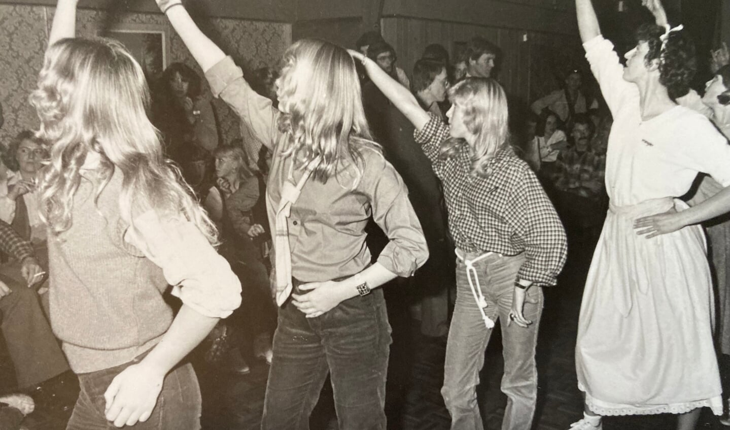 Danswedstrijd Saturday Night Fever 1977 (ik weet geen namen meer)