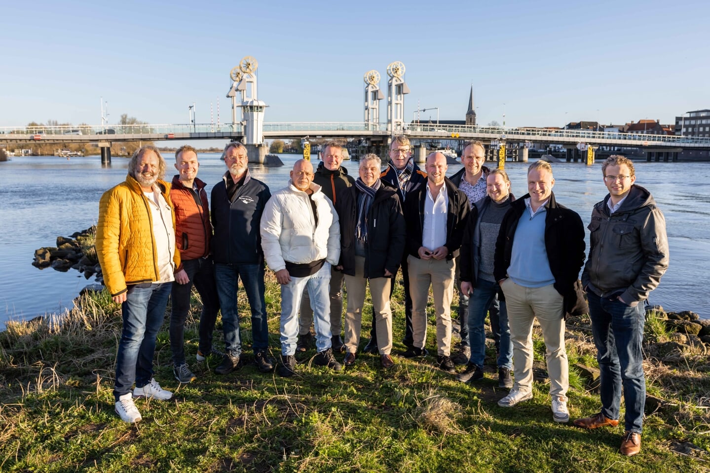 Het bestuur van Sail Kampen vergadert eens in de drie weken over de organisatie van het evenement in 2024.
