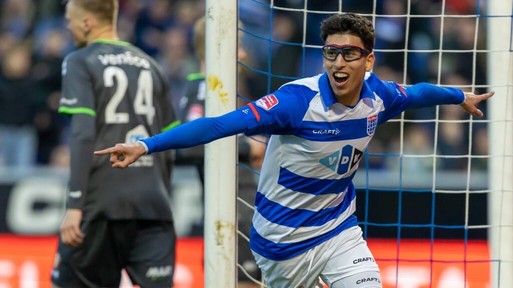 PEC Zwolle speelt met mak Dordrecht en wint met 40 De Swollenaer Nieuws uit Zwolle en omstreken PEC Zwolle speelt met mak Dordrecht en wint met 40 De Swollenaer Nieuws uit Zwolle en omstreken