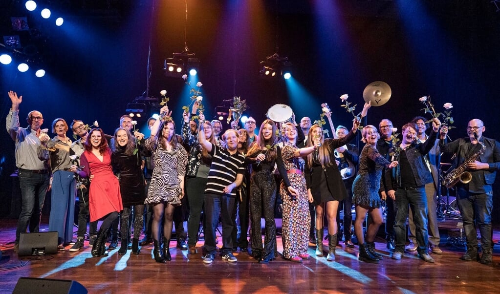 Van Eenzaam Thuis Tot Stralend Op Het Podium: Concert Raakvlak Academie ...