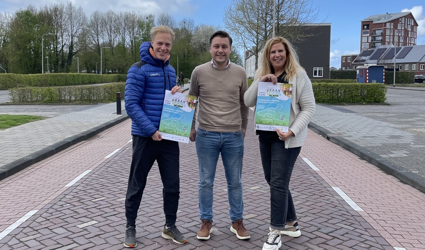 v.l.n.r Joppe Ketting (buurtsportcoach De Meerpaal / Sport in Dronten), Wido Ekkel (locatiemanager Optisport) en Jolanda Schram (teamleider Optisport).