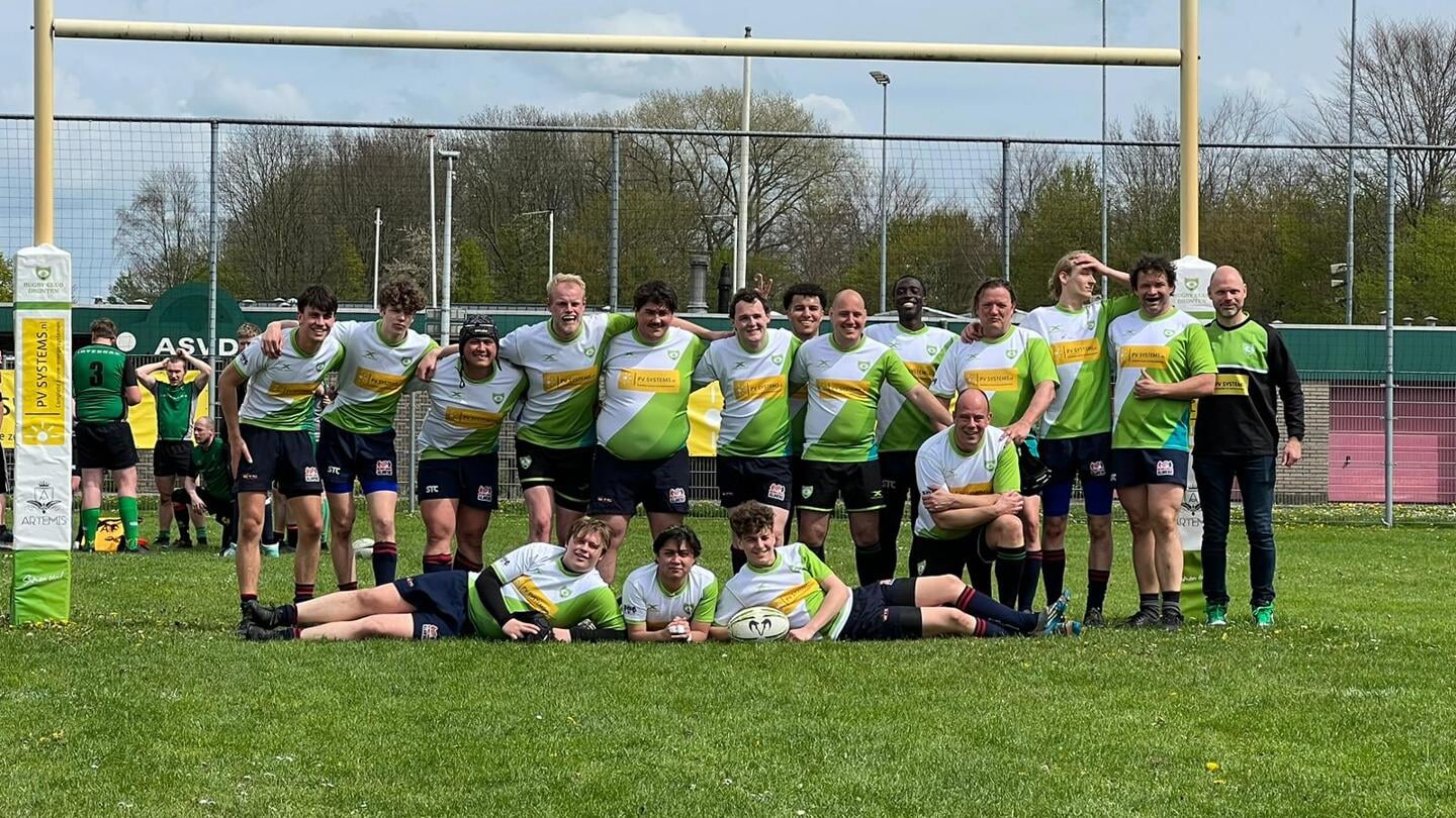 Het seniorenteam van Rugby Club Dronten.