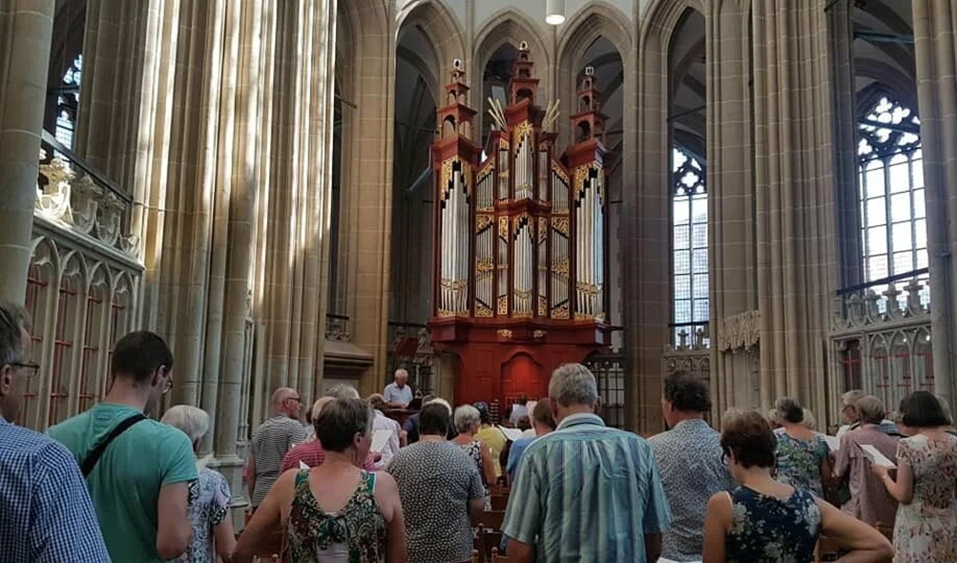 Gebedssamenkomst in het koor van de Bovenkerk (Kampen).