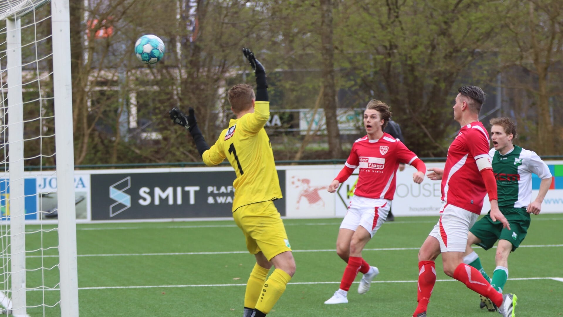 Danny Moorman kopt de 2-2 binnen.