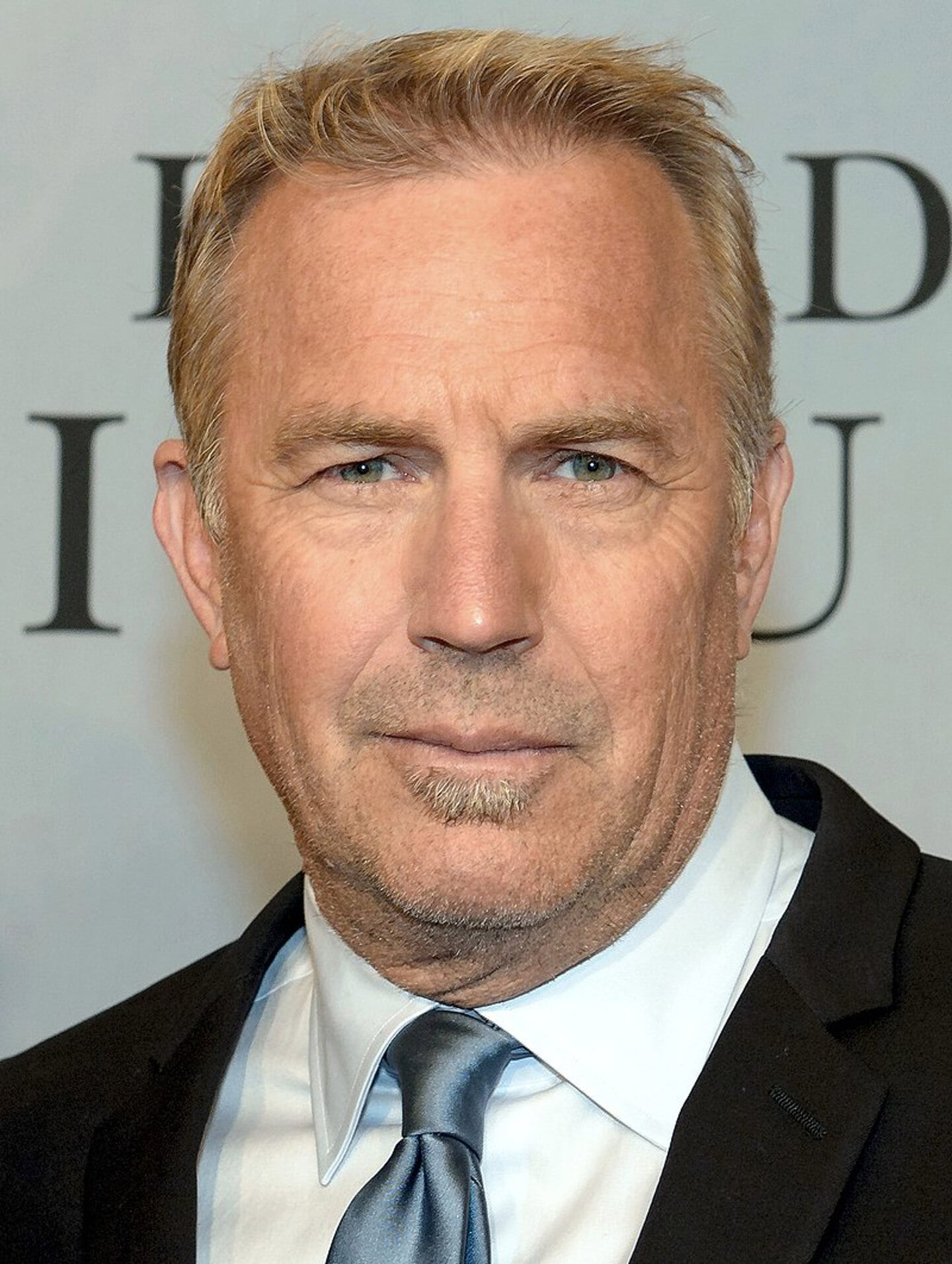 Kevin Costner speelt de hoofdrol