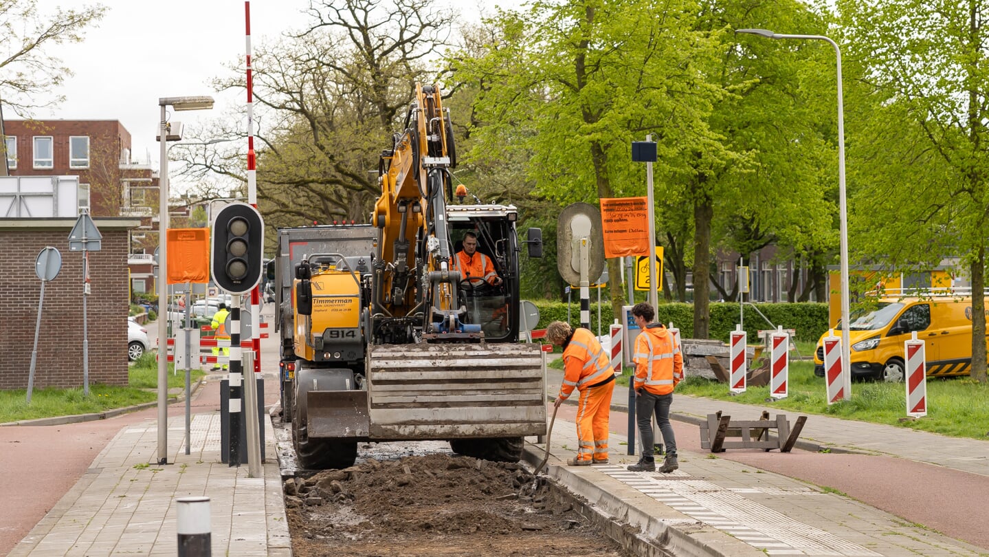 Van vandaag 15 april tot en met vrijdag 19 april is de Bachlaan net voor de Twistvlietbrug afgesloten in verband met werkzaamheden