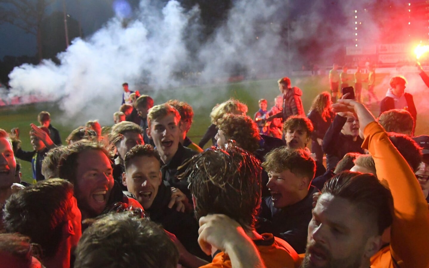 Feest op het middenterrein