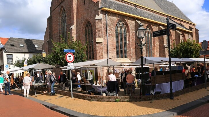 Kunstmarkt bij de Kleine Kerk Steenwijk