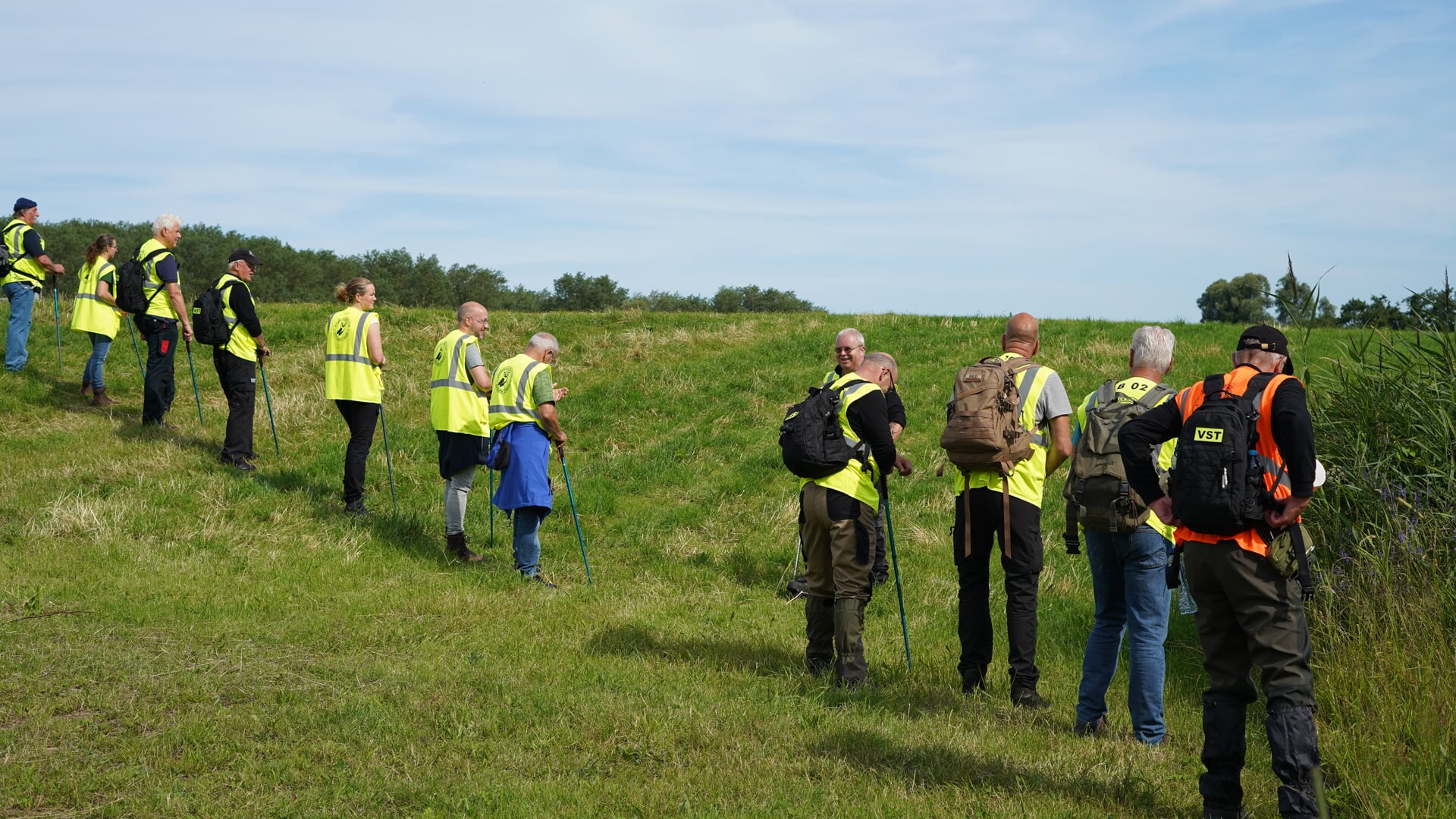 Veteranen Search Team (VTS) Zoekt Naar Vermiste Man In IJsselmuiden En ...