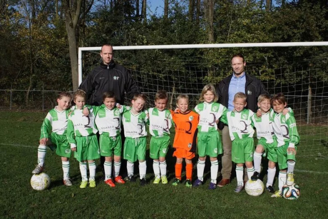 Vierduizend scholieren krijgen folder S(c)ool Sport