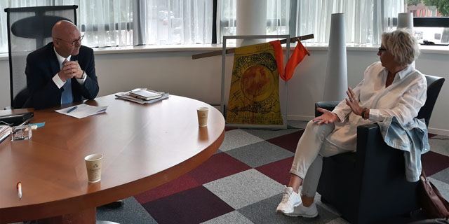 Bort Koelewijn in geprek met Marja Westerink.