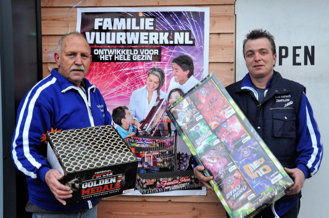 Felix Vuurwerk verhuisd naar Spoordwarsstraat