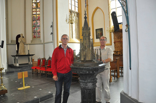 Wandeling boven gewelven gerestaureerde Buitenkerk