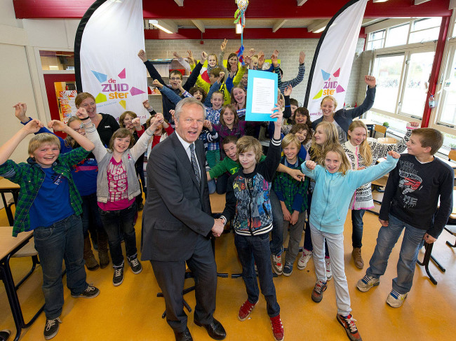 Bram Werink van De Zuidster is Zwolse winnaar poëziewedstrijd Hanzelijn