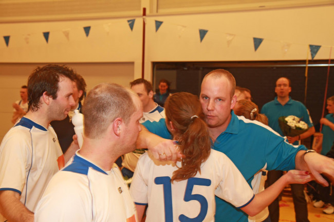 Gerwin Bos stopt als hoofdtrainer bij Wit-Blauw