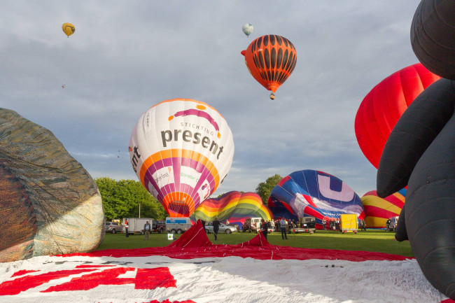 Ballonspektakel ‘Light’ contracteert 35 ballonnen voor Zwols luchtruim