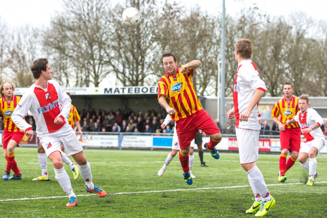 Go-Ahead Kampen pakt punt in spectaculaire eindfase