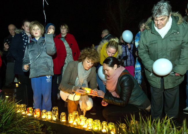 Kampen herdenkt overleden kinderen